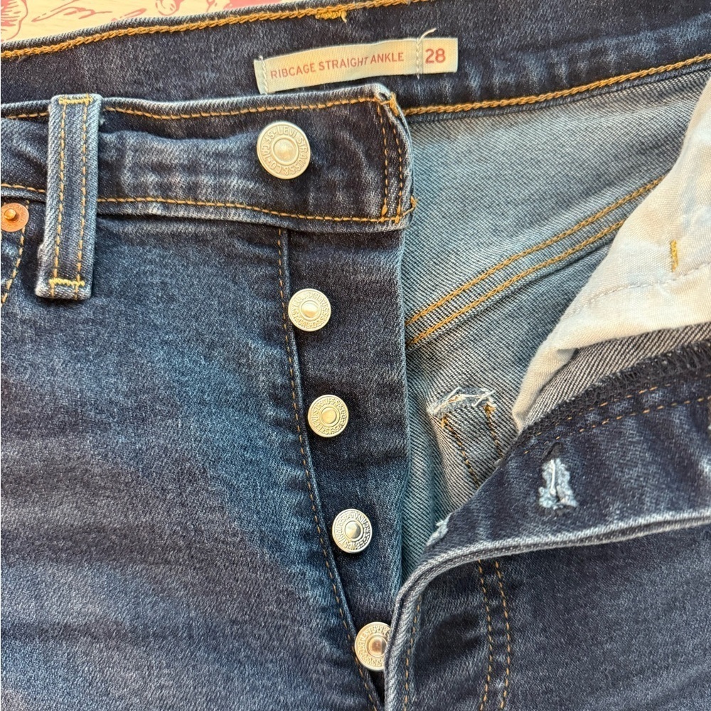 Levi’s Ribcage Straight Ankle Jeans Women’s 28 Dark Wash High Rise Button Fly - Picture 5 of 7